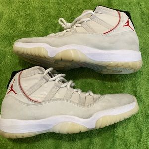 Jordan 11 ‘ Platinum Tint ‘ size 12 🔥🔥🔥✅